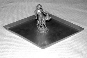 Askfat 1936
Art.Nr. 1940-5509 Askfat 1936
Art.Nr. 1940-5509